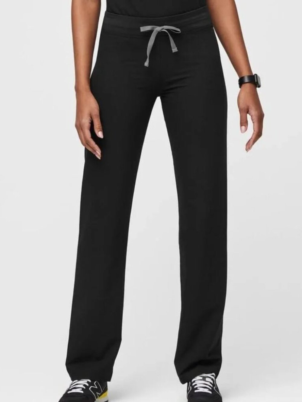 FIGS Women's Livingston Scrub Pants in Black Size Small Tall
